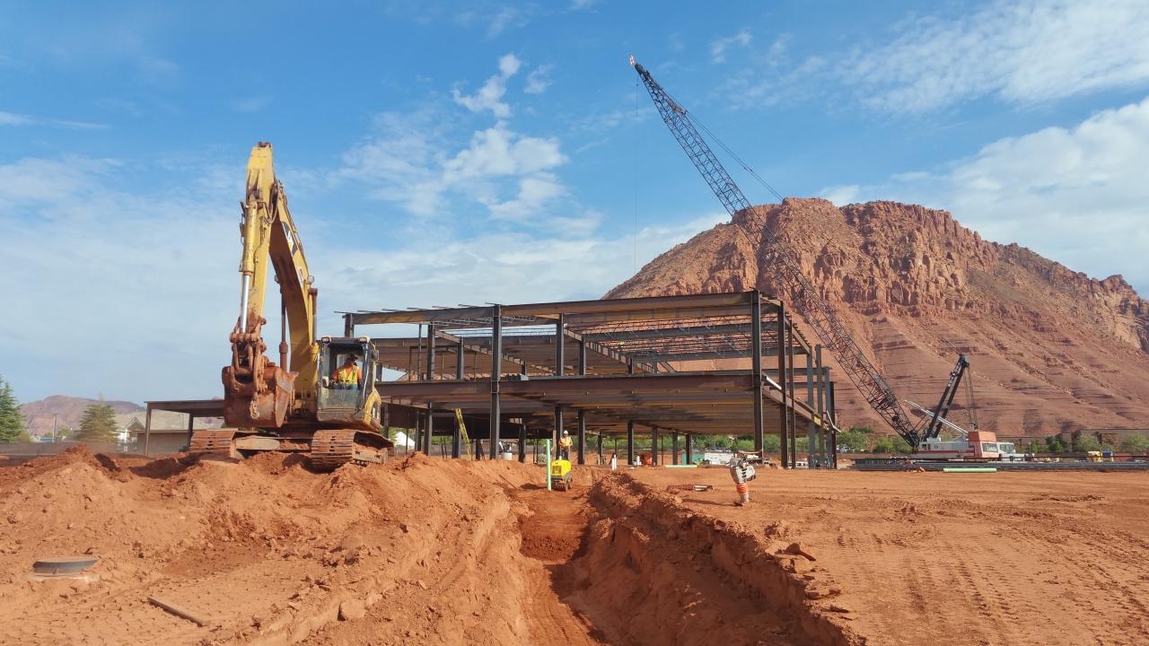 Crane Machine Free Stock Photo - Public Domain Pictures